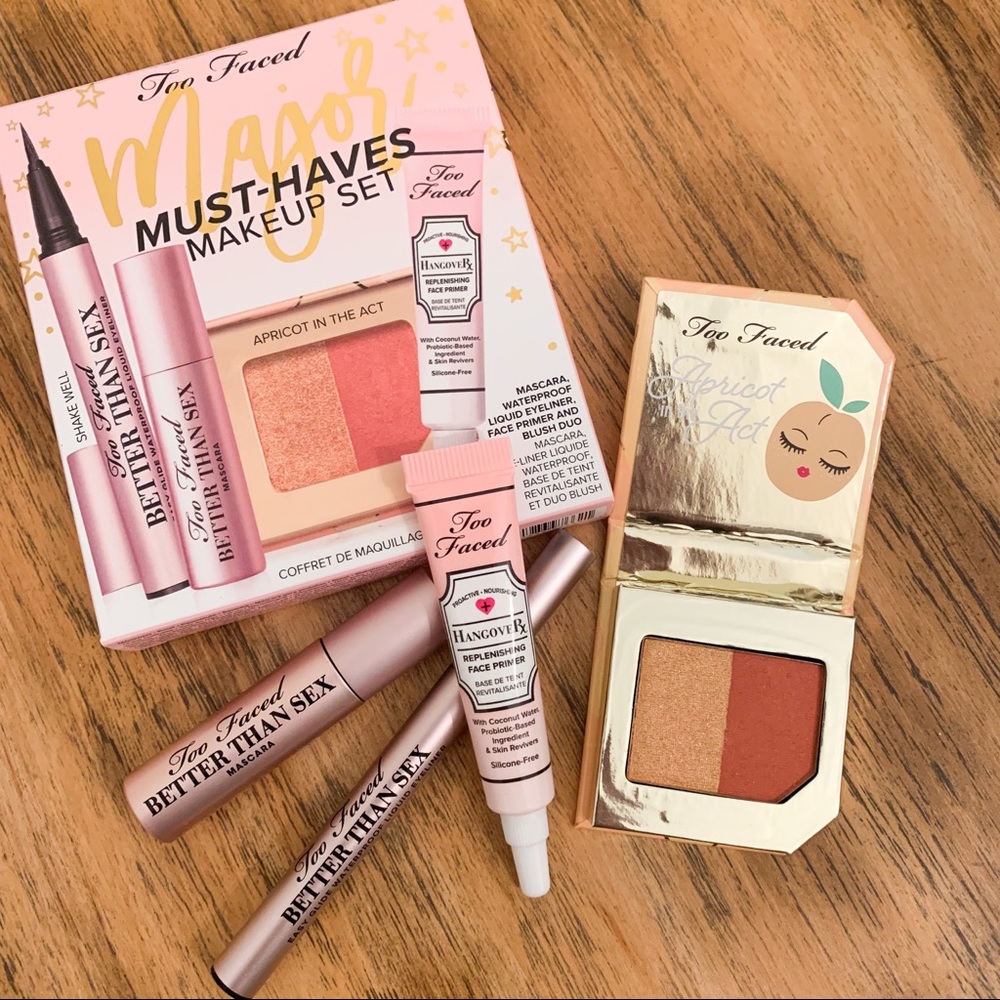 Too Faced Juicy Apricot Eye Cheek Kit retails $50 - Picture 2 of 8